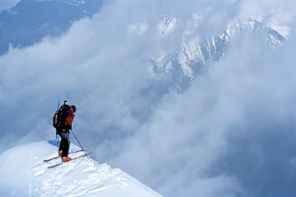 Séjour au ski, assurance, sports d'hiver, accident de ski, montagne